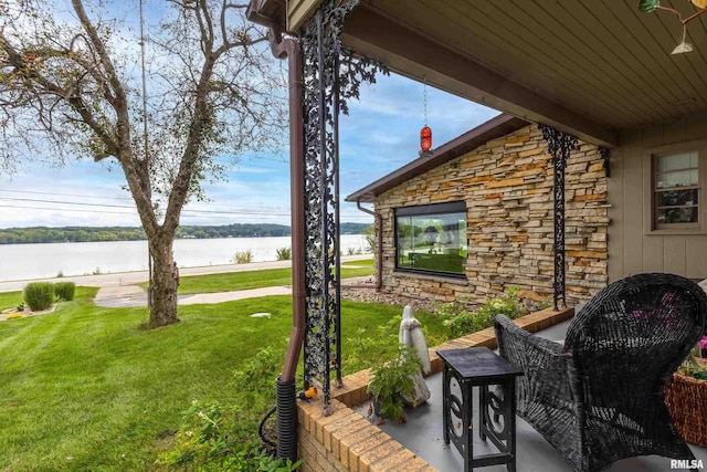 view of yard with a water view