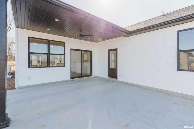 view of patio with ceiling fan