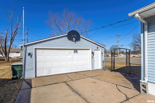 view of detached garage