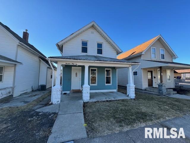 view of front of property with a porch