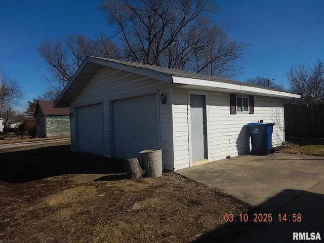 view of detached garage