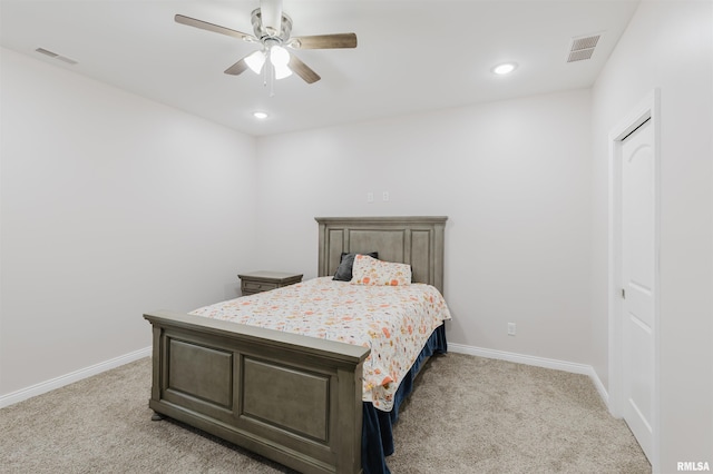 1621 S Eugene Ln, Marion, IL 62959 - bedroom featuring light carpet, visible vents, and baseboards