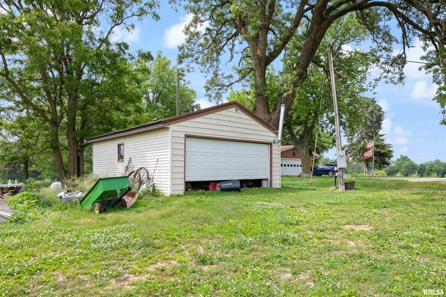 7627 New Liberty Rd, Walcott, IA 52773 - photo 17