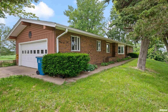 7627 New Liberty Rd, Walcott, IA 52773 - photo 7