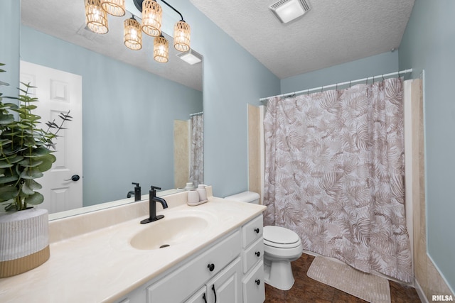 full bathroom featuring visible vents, toilet, vanity, a notable chandelier, and a textured ceiling