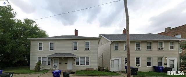 colonial house with a front yard