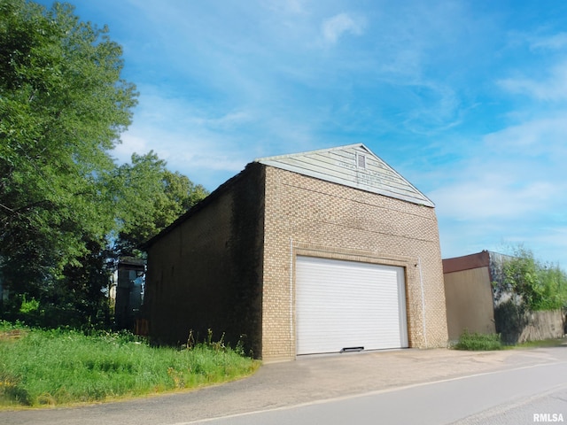 20 N Bridge St, Jonesboro, IL 62961 - view of detached garage