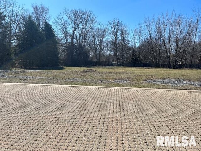 243 12th Ave, Moline, IL 61265
