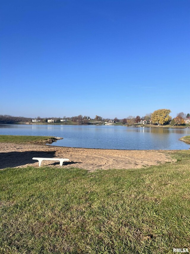 130 Glenview Dr, Sherrard, IL 61281