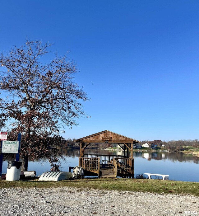 130 Glenview Dr, Sherrard, IL 61281