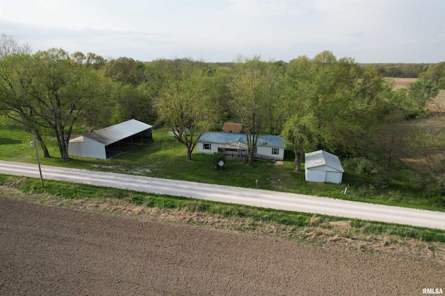 aerial view of property and surrounding area