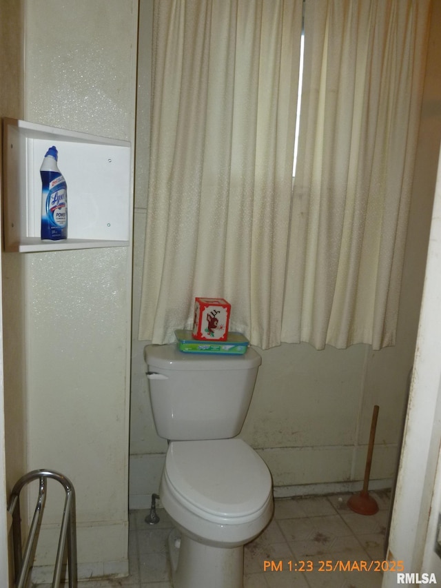145 6th Ave, Moline, IL 61265 - bathroom with toilet and tile patterned flooring