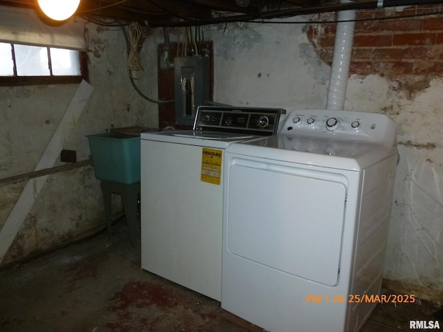 145 6th Ave, Moline, IL 61265 - washroom with washer and dryer and electric panel