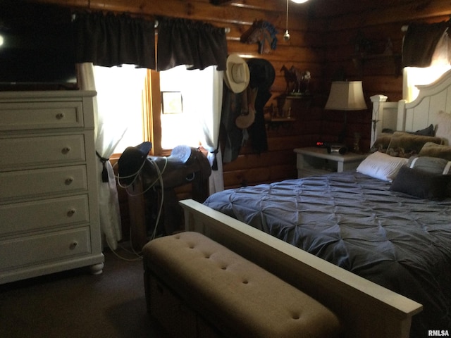 5453 Cherokee Ln, Carbondale, IL 62901 - bedroom with log walls