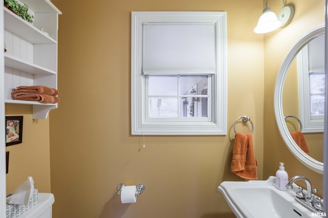 4996 Andrew Rd, Marion, IL 62959 - half bathroom featuring a sink and toilet