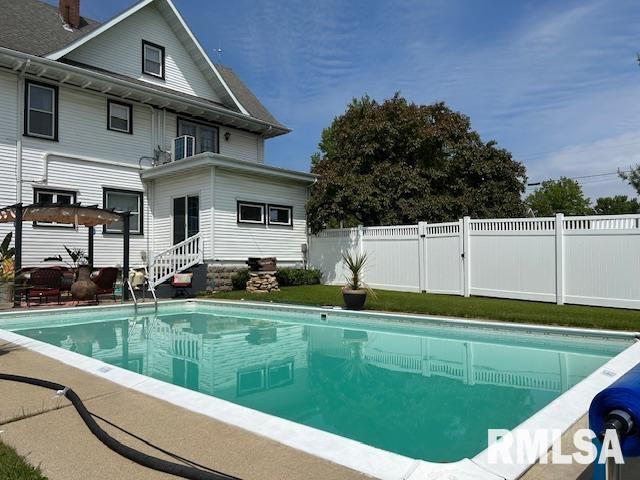 401 Market St, Delmar, IA 52037 - photo 6