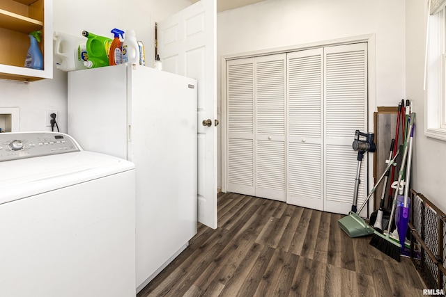 laundry room with washer / clothes dryer, laundry area, and dark wood finished floors