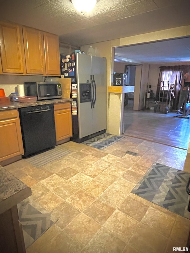 225 Arrowhead Dr, Goreville, IL 62939 - kitchen featuring appliances with stainless steel finishes
