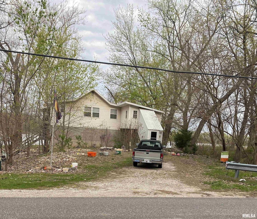 3703 Bonansinga Dr, Quincy, IL 62305 - photo 1