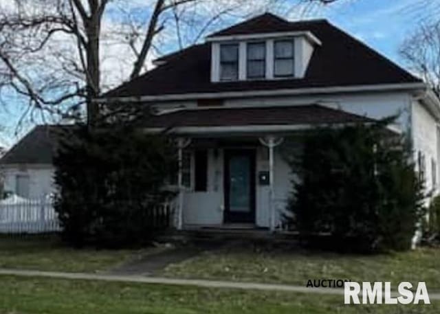 view of front of house featuring a porch