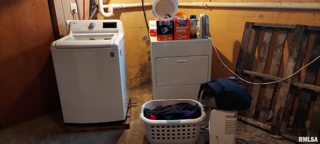 18304 W 206th St, Buffalo Prairie, IL 61237 - interior space with concrete block wall, separate washer and dryer, and laundry area