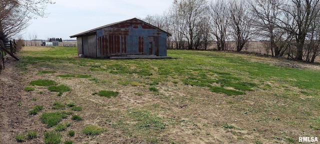 18304 W 206th St, Buffalo Prairie, IL 61237 - view of yard featuring an outbuilding