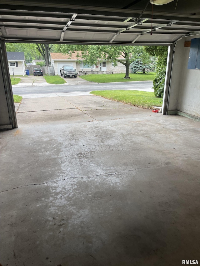 1725 Elmwood Ln, Bettendorf, IA 52722 - view of garage