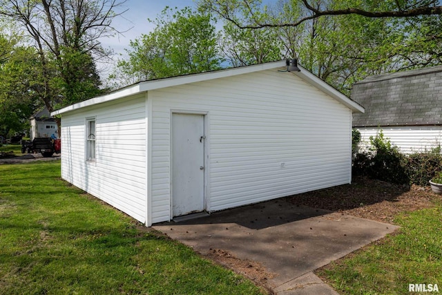 view of outbuilding featuring an outbuilding