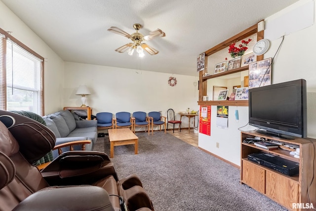 325 W 64th St, Davenport, IA 52806