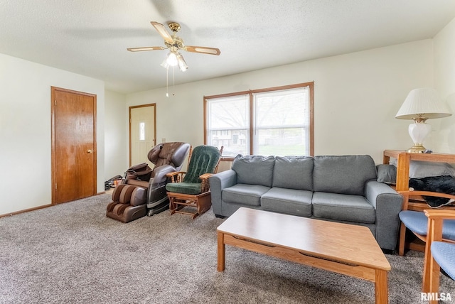 325 W 64th St, Davenport, IA 52806