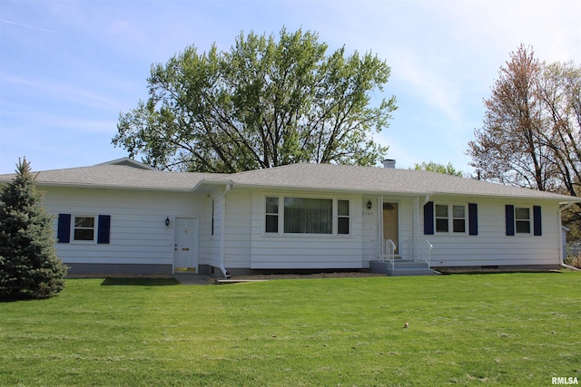 2107 W 38th Pl, Davenport, IA 52806 - ranch-style home with a chimney and a front yard
