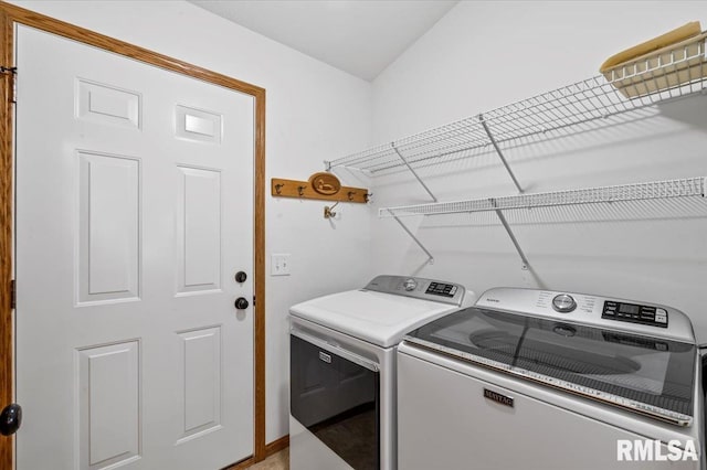 5200 Villa Dr, Davenport, IA 52806 - laundry area featuring separate washer and dryer and laundry area
