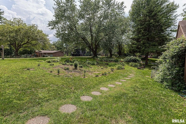 28018 230th St, Le Claire, IA 52753 - view of yard