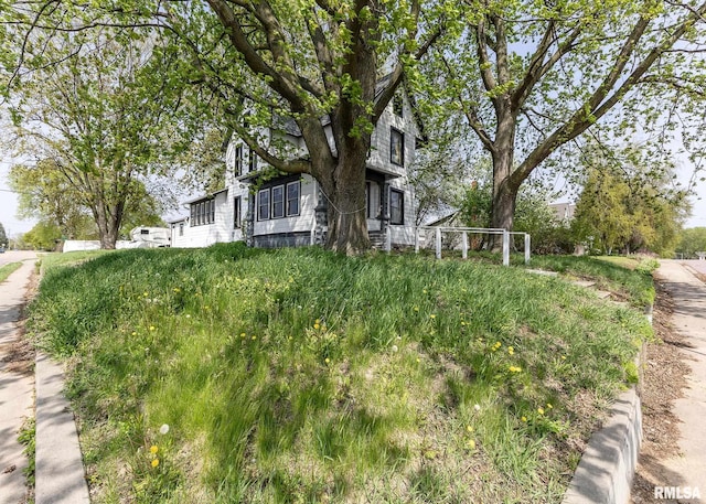 view of home's exterior