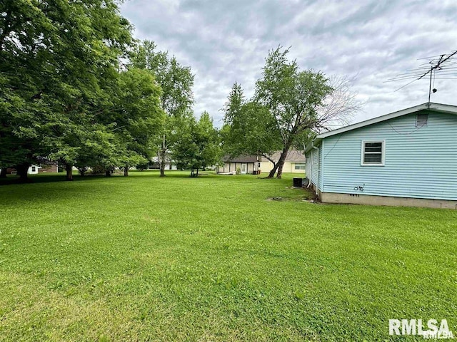 view of grassy yard