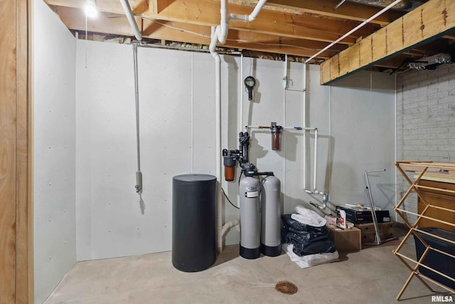 view of unfinished basement