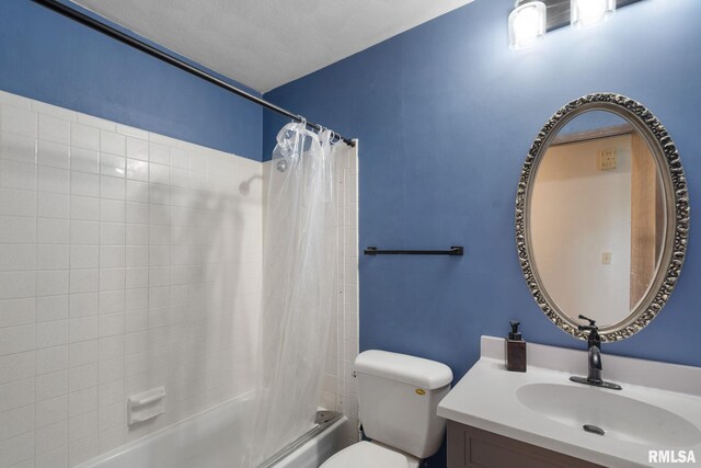 full bathroom featuring vanity, toilet, and shower / tub combo with curtain
