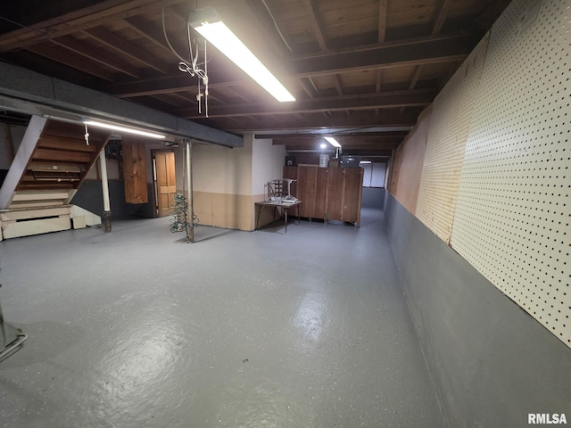1118 Cedar St, Tipton, IA 52772 - below grade area with stairway
