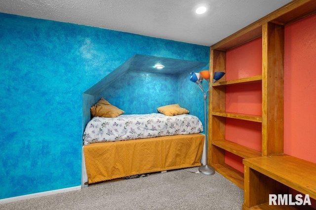 2303 Pinehurst St, Bettendorf, IA 52722 - carpeted bedroom featuring recessed lighting