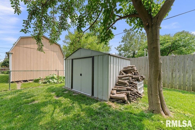 2303 Pinehurst St, Bettendorf, IA 52722 - view of shed
