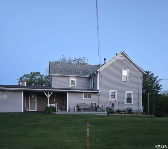 717 NE 2nd St, Galva, IL 61434 - back of property with a yard
