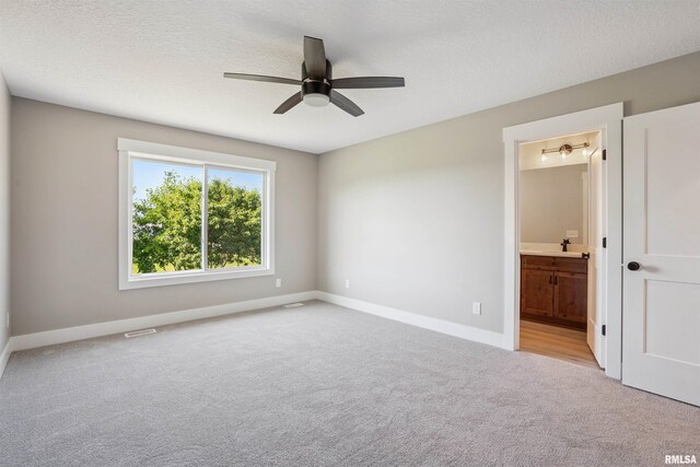 3129 W 34th St, Davenport, IA 52806 - photo 12