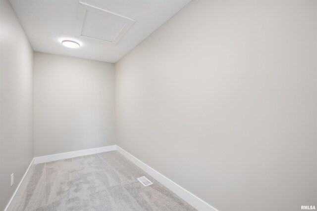 3129 W 34th St, Davenport, IA 52806 - photo 16