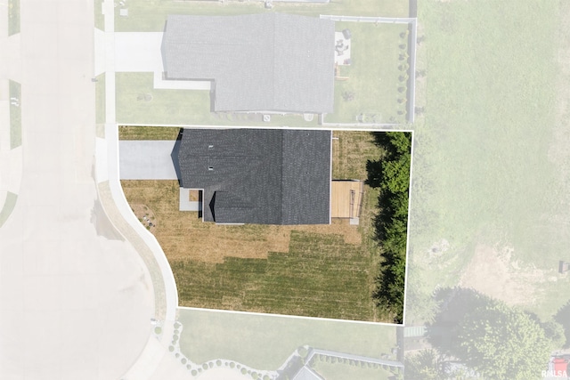 3129 W 34th St, Davenport, IA 52806 - photo 36