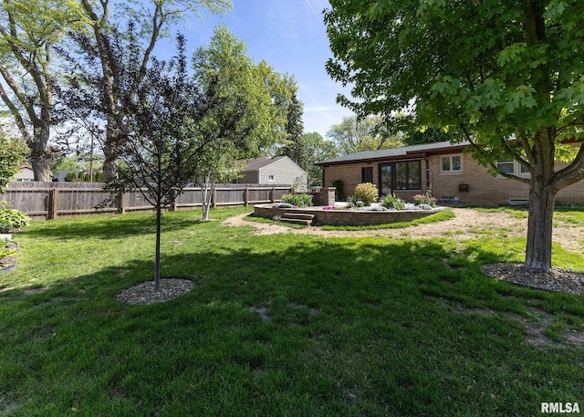 3418 25th St, Rock Island, IL 61201 - view of yard