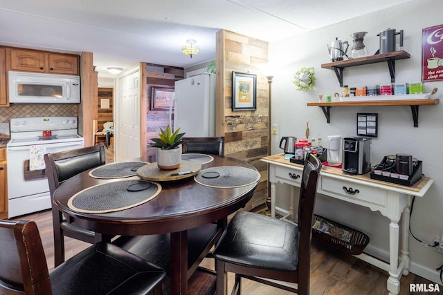208 E Alexander St, Energy, IL 62933 - dining space with wood finished floors