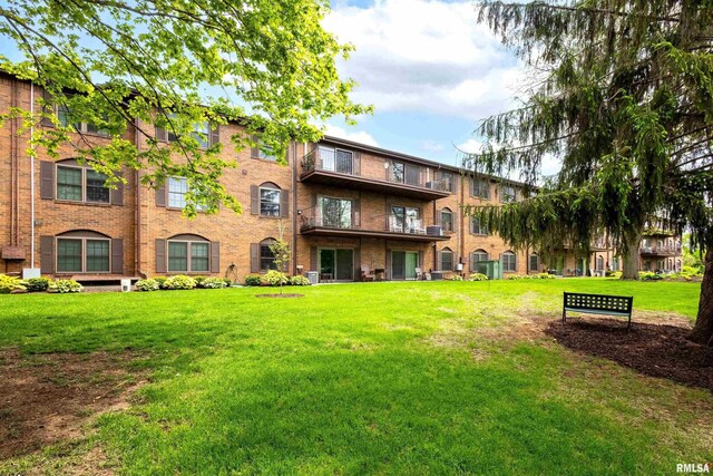 1360 Kimberly Ridge Rd Unit 309, Bettendorf, IA 52722 - view of building exterior