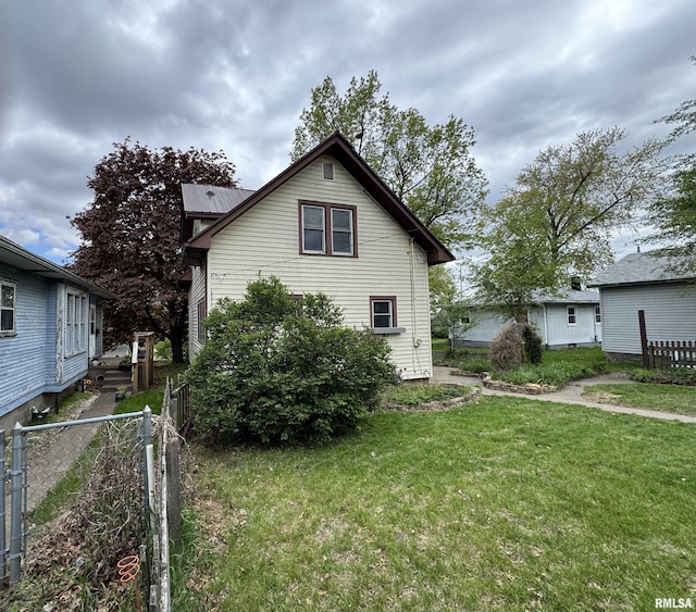 2332 Prospect Ave, Clinton, IA 52732 - photo 6