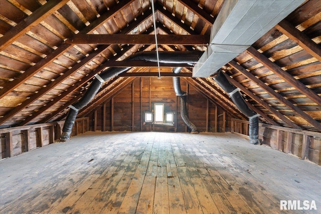 720 Wilkes Ave, Davenport, IA 52802 - view of attic