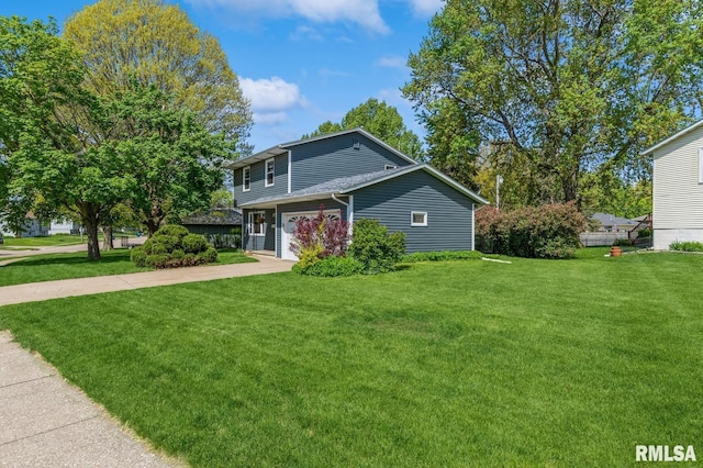 1960 Tam-O-Shanter Dr, Bettendorf, IA 52722 - view of front of property featuring concrete driveway and a front yard